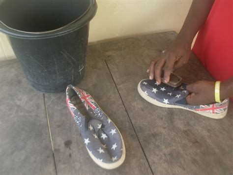 Permanent Shoe Dyeing Technique 6 Steps Instructables