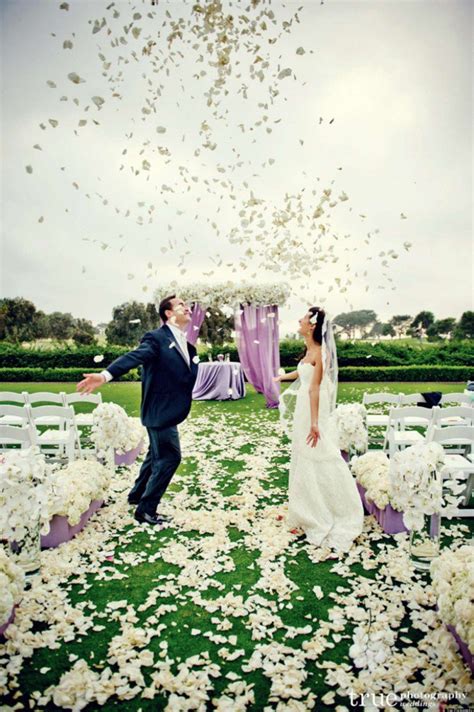 Pretty Outdoor Wedding Ideas For Spring Pretty Designs