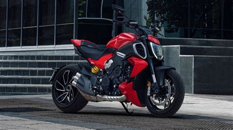 Ducati Diavel V La Prepotenza Fatta Moto News Inmoto It