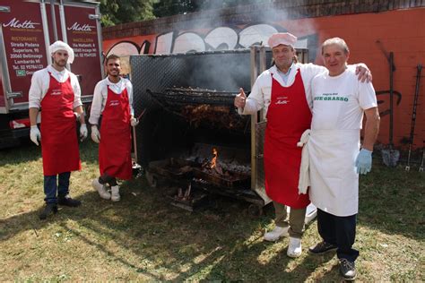 Un successo la Sagra del Bue Grasso di San Domenico al Castello | Sempione News