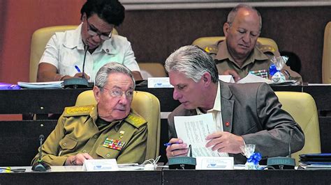 Cuba Se Prepara Para El Relevo De Raúl Castro