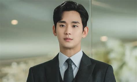 Profil Dan Biodata Kim Soo Hyun Aktor Pemeran Baek Hyun Woo Di Drakor