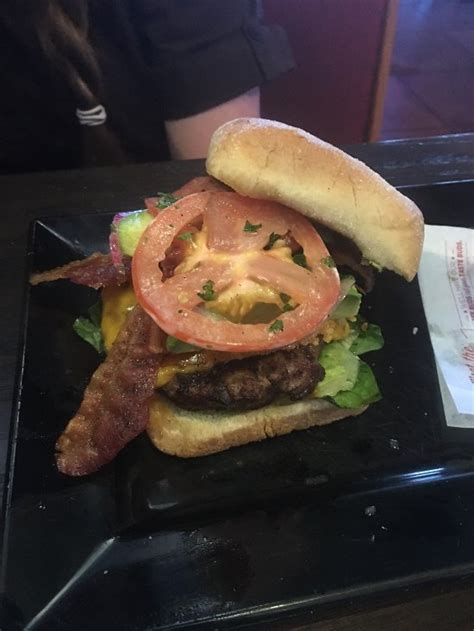 Red Robin Crispy Chicken Sandwich