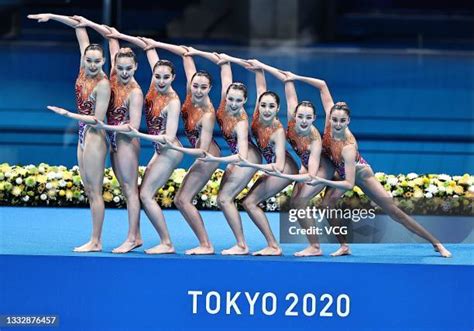 Feng Yu Synchronised Swimmer Photos And Premium High Res Pictures