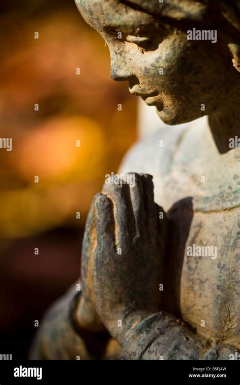 Praying Hands A Tombstone Hi Res Stock Photography And Images Alamy