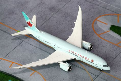 Gemini Jets Boeing 787-8 Air Canada (C-GHPT) 1/400 Scale GJACA1441 ...