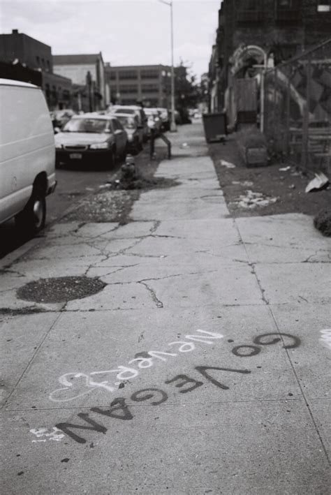 Review: Kodak T-Max 400 (120 and 35mm) - The Phoblographer