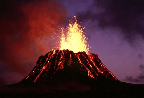 Hawaii Kilauea Volcano Eruption 3 Active Volcanoes On The Islands