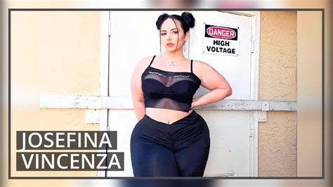 Josefina Vincenza Curvy Plus Size Model Biography Fashioncareer Wiki Curvy Outfit Net