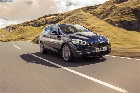 Bmw 2er Active Tourer Neue Fotos In Imperialblau Mit Luxury Line