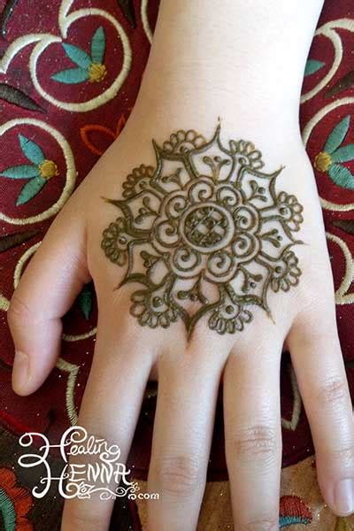 42 New Arabic Mehndi Designs For Every Occasion 13 Fashionglint