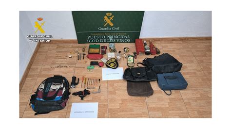 La Guardia Civil Detiene In Fraganti A Tres Personas Por Un Delito De Robo Con Fuerza En El