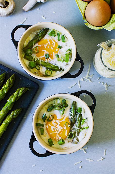 Oeufs Cocotte Aux Asperges Vertes Facile Et Rapide Douce Addiction