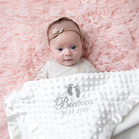 Babyfilt Med Namn Broderad Bubble Dream Teddypost Se