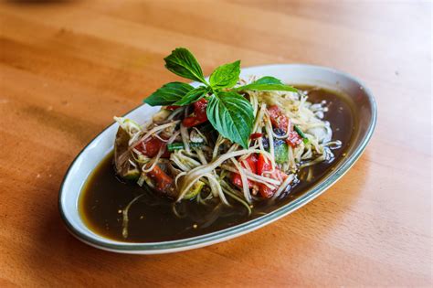 Salted Crab Papaya Salad Kin Len