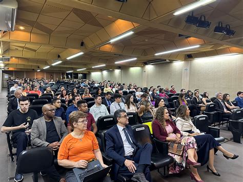 Segundo dia da 22ª Semana Jurídica do ISCA Faculdades aborda o tema da