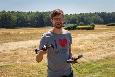 Parrot Anafi: Our test of the new 4K drone with zoom function - Drone ...