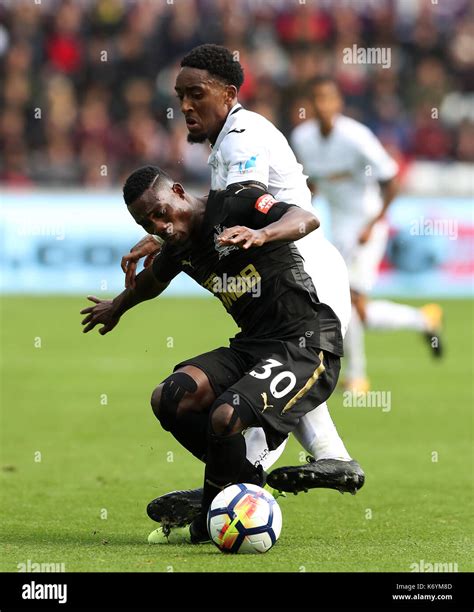 Newcastle United's Christian Atsu Stock Photo - Alamy