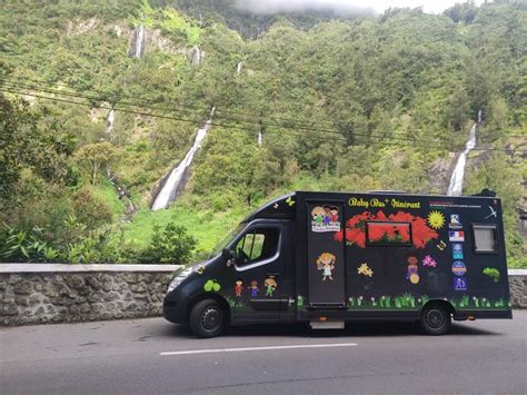 Le Baby Bus Itinérant une crèche qui bouge pour lutter contre la