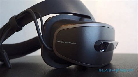 Lenovo Explorer Windows Mixed Reality Headset Hands-On - SlashGear