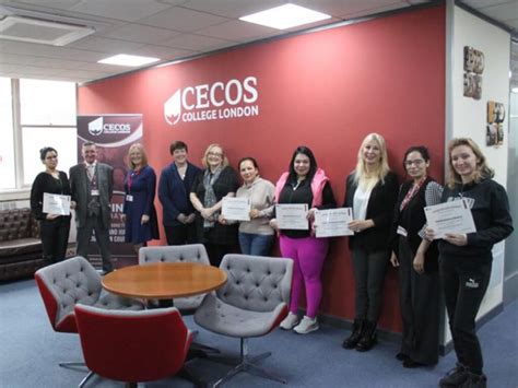 Hnd Graduation Ceremony 2021 Cecos College London