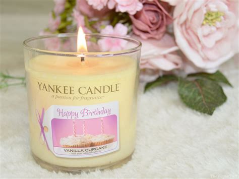 Yankee Candle Happy Birthday | Review | The Vegan Taff