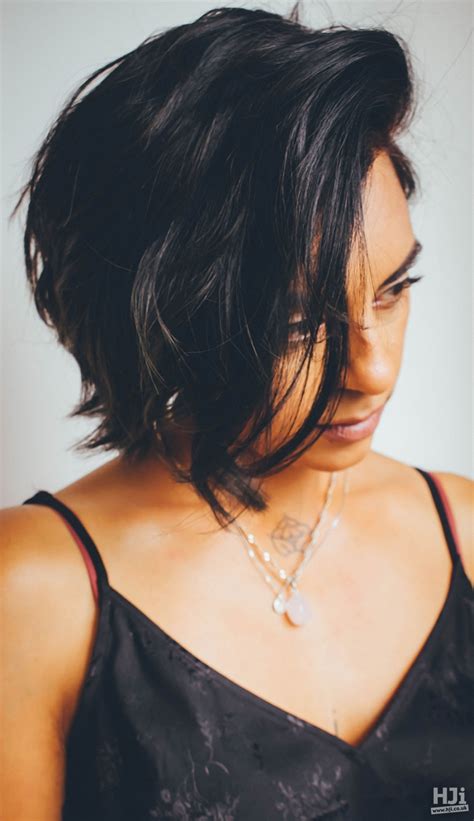 Short Brunette Natural Cut