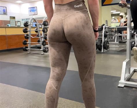 Amazing Gym Ass In Skin Tight Alphalete Leggings OC Forum
