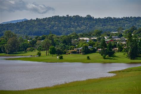 Lake Tinaroo dam levels now at 100% capacity February 2019