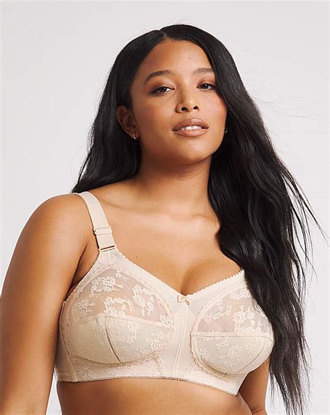 Triumph Doreen Non Wired Bra Simply Be