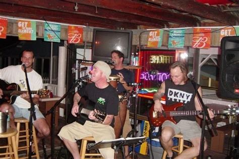 Beach Bars Nightlife In Fort Myers Fort Myers Beach Fort Myers