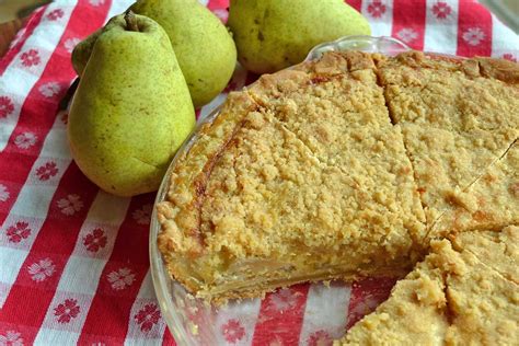 Easy Pear Custard Pie With Buttery Streusel Topping