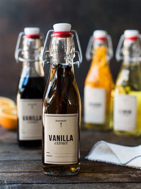 How To Make Vanilla Extract And More Homemade Extracts Kitchen