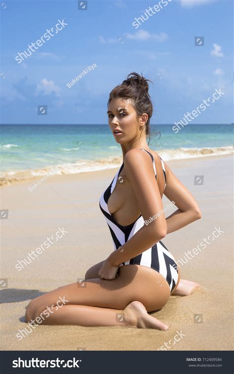 Beautiful Sexy Woman Bikini Posing On Stock Photo 712409584 Shutterstock