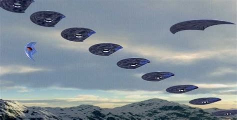 Flying Saucers Reported By Kenneth Arnold | Paranormal