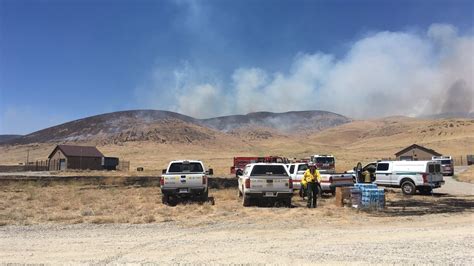 Earthstone Fire South Of Golden Eagle Park In Sparks Reaches 25 000 Acres Krnv