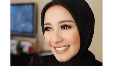 Puasa Di Tanah Suci Laudya Cynthia Bella Ingin Dapat Jodoh Showbiz