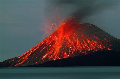 Wycieczka Sycylia Wyspy Liparyjskie Etna Trekking Włochy