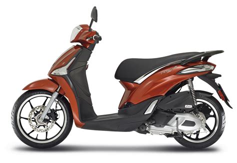 Piaggio Liberty S 125 Rood Scooter Kopen Bij Central Scooters