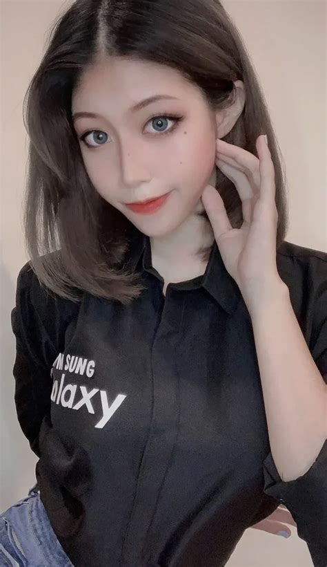 Chiêm ngưỡng bộ ảnh Ain Nguyen nude sex vú to mông đẹp