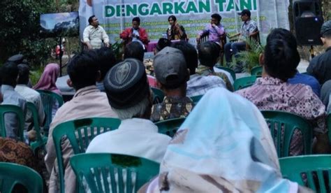 Kunjungi Kendal Senator Filep Wamafma Dengar Curhat Petani Tentang