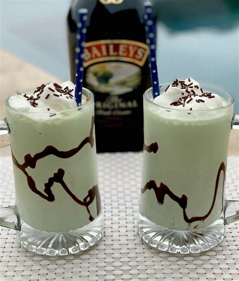 Boozy Mint Chocolate Chip Milkshakes The Cookin Chicks