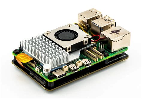 Pimoroni NVMe Base за 14 долларов добавляет разъем M 2 PCIe под