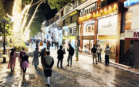 Srinagars Polo View Becomes First Pedestrian Market Under Smart City