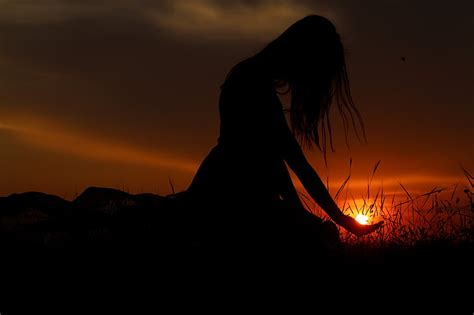 Royalty-Free photo: Silhouette of woman during sunset | PickPik