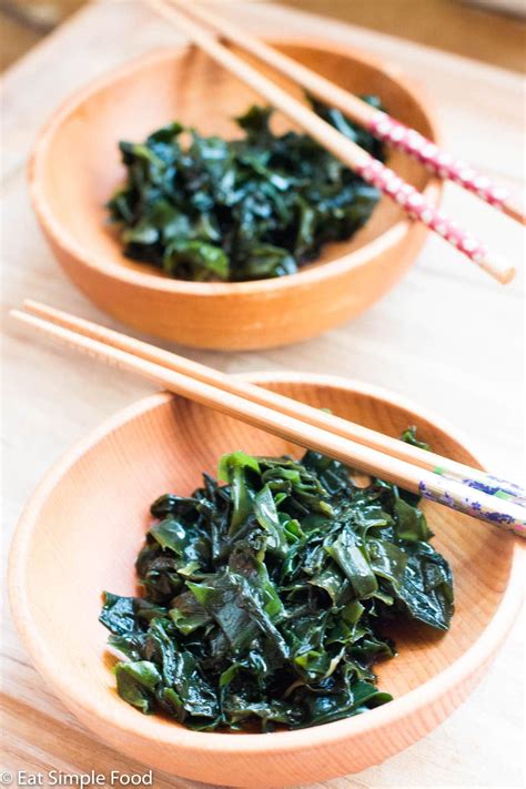 Easy Wakame Seaweed Salad Recipe And Video Eat Simple Food Vegetarian