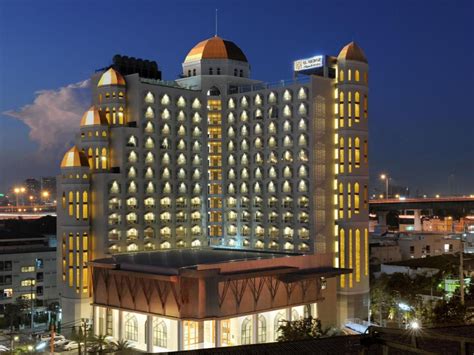 Best Price on Al Meroz Hotel Bangkok- The Leading Halal Hotel in Bangkok + Reviews!