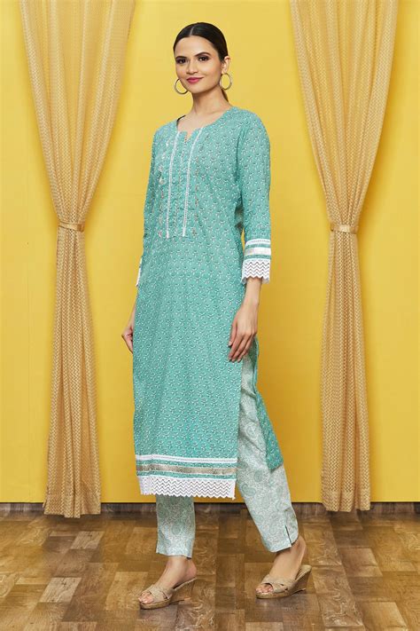 Buy Green Floral Print Kurta And Pant Set For Women By Naintara Bajaj