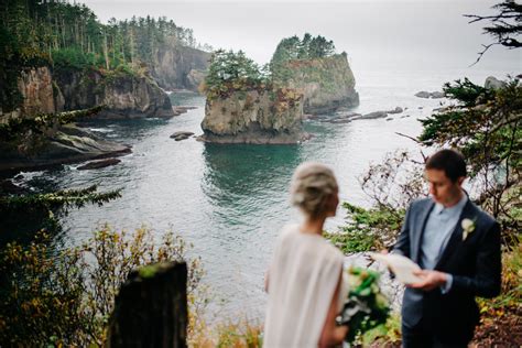 A Coastal Pacific Northwest Elopement — Ryan Flynn Photography