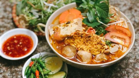 Hướng dẫn Cách làm riêu chay từ đậu hũ Ăn chay ngày Tết thêm phần ngon